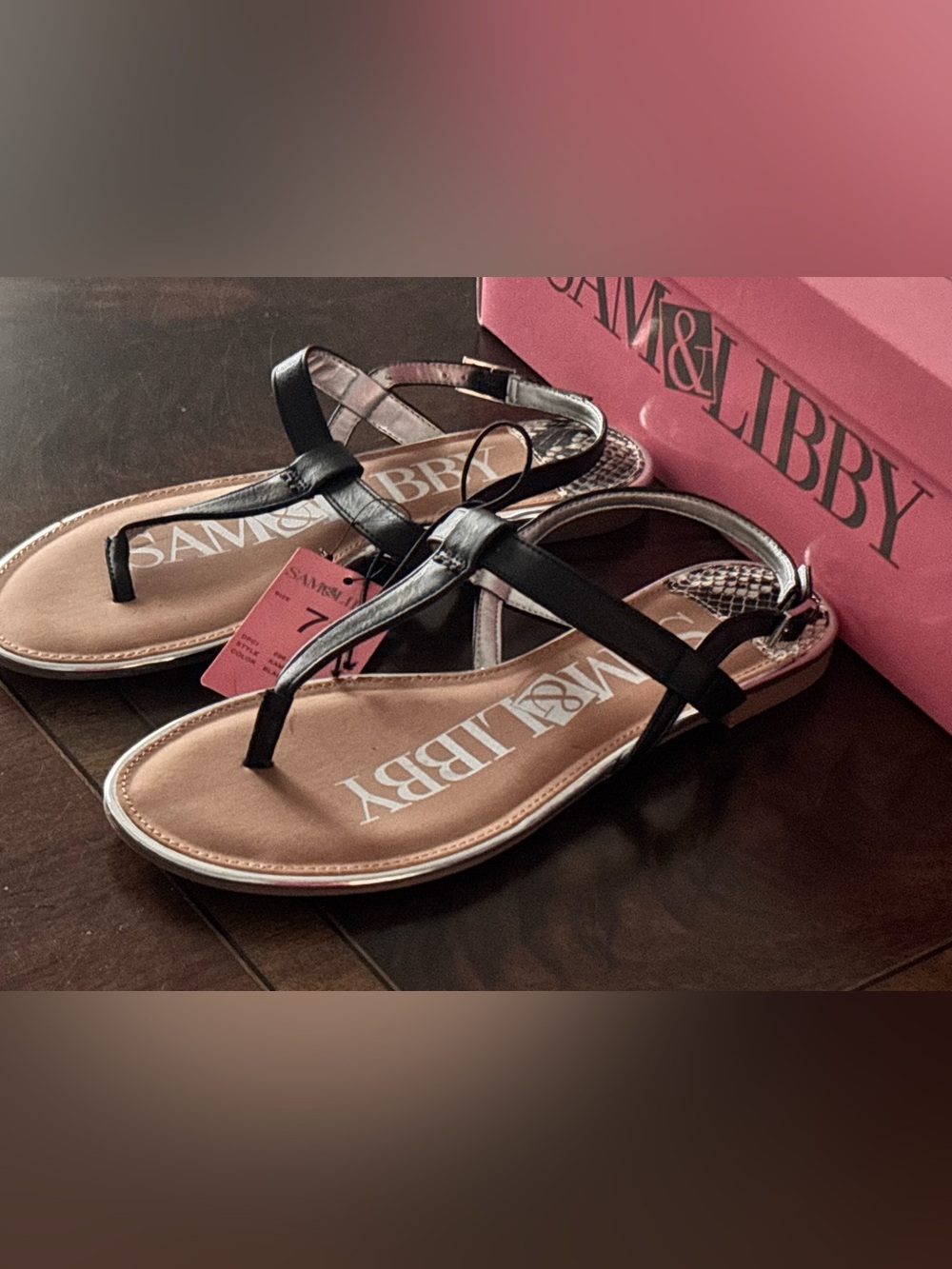 Sam & Libby Black T-Strap Toe-Post Sandals
